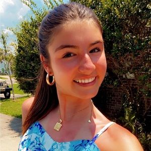 Meet your Posher, Ellie